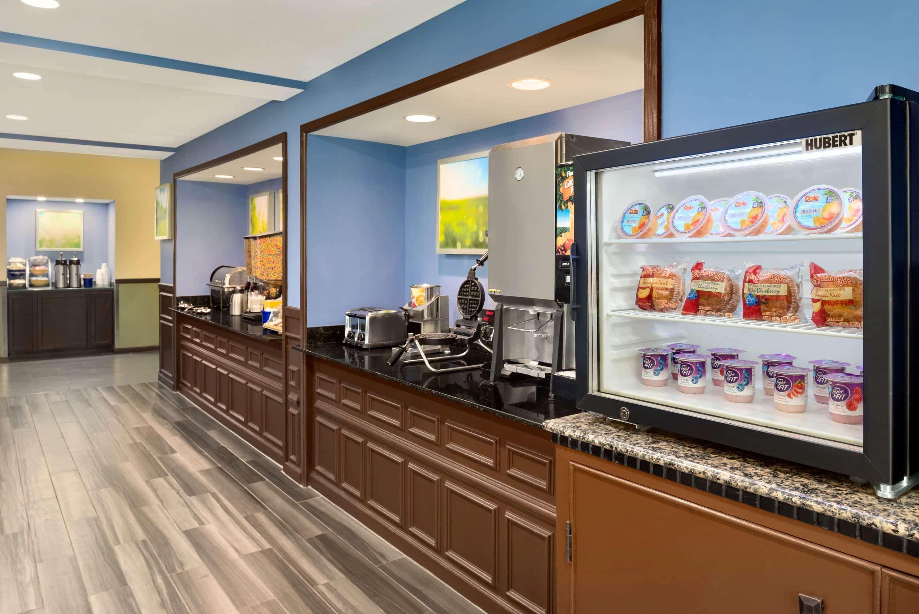 Days Inn & Suites By Wyndham Merrillville Buitenkant foto