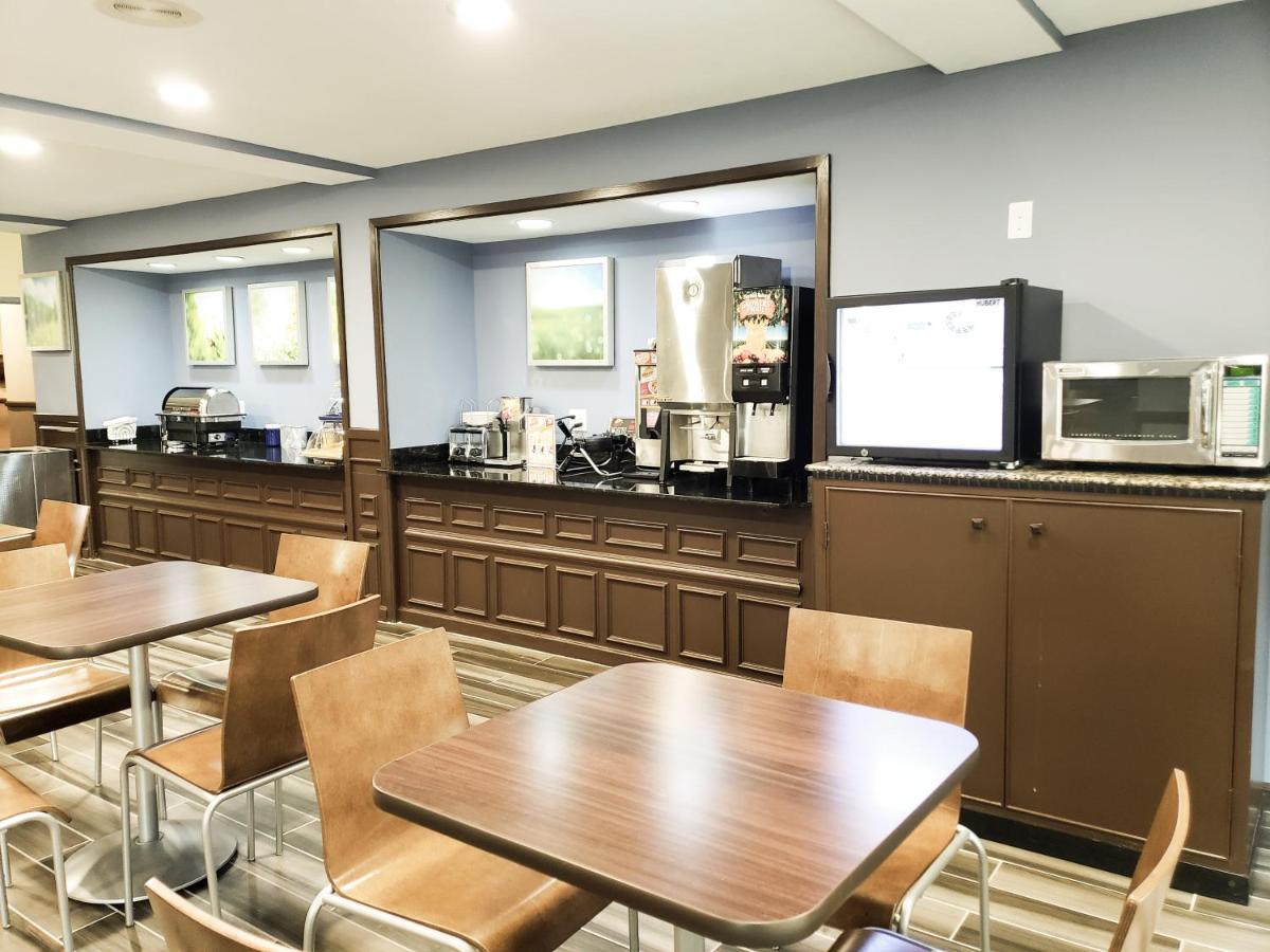 Days Inn & Suites By Wyndham Merrillville Buitenkant foto